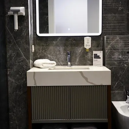 The Wilson Τίρανα